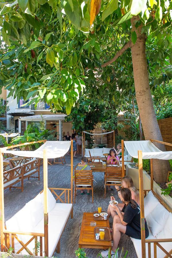 Auberge De Jeunesse Hi Nice Les Camelias Exterior foto